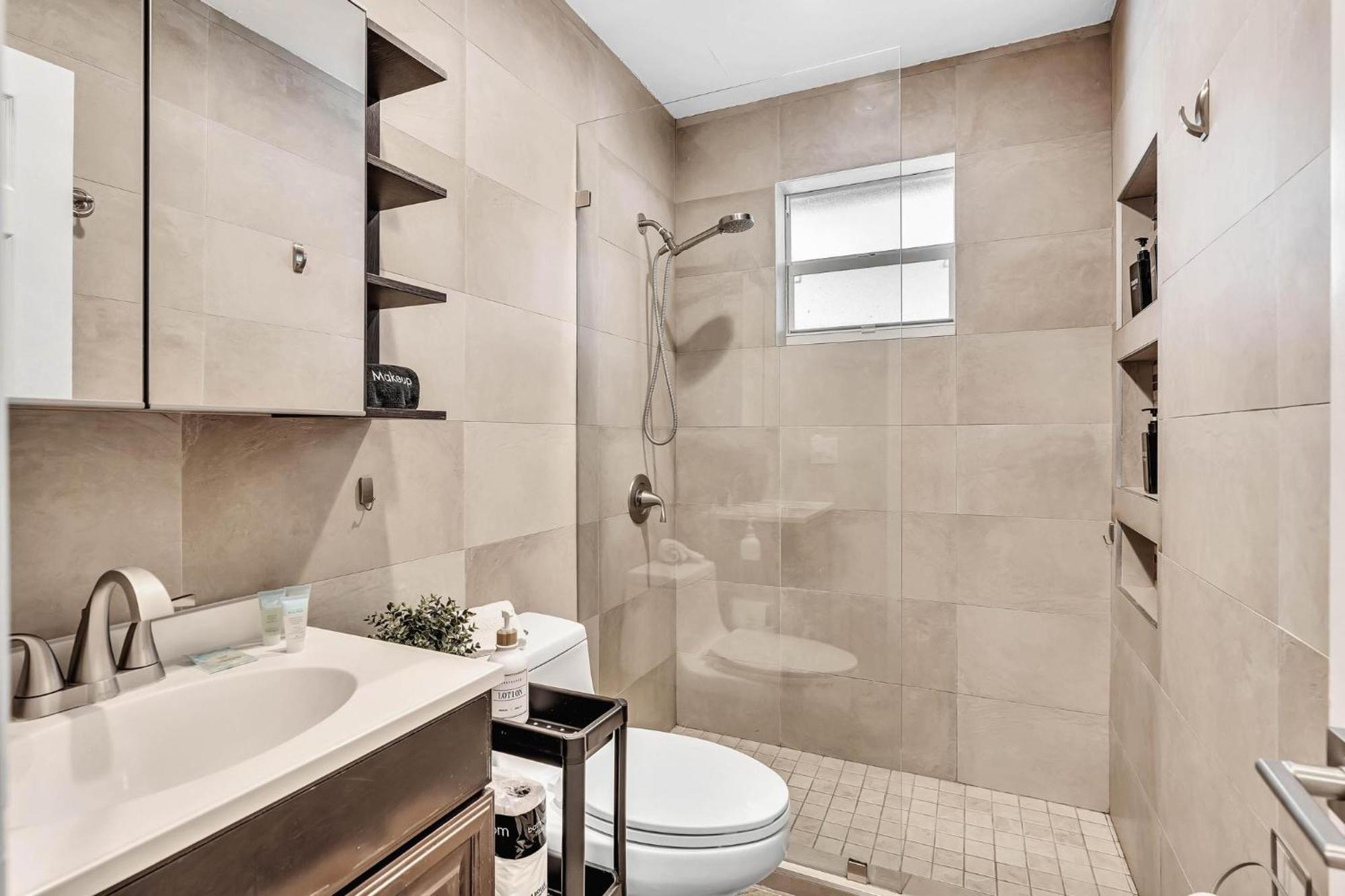 Estelo'S Place - Modern Townhouse With King Bed, Only 5 Min From The Airport! Miami Luaran gambar