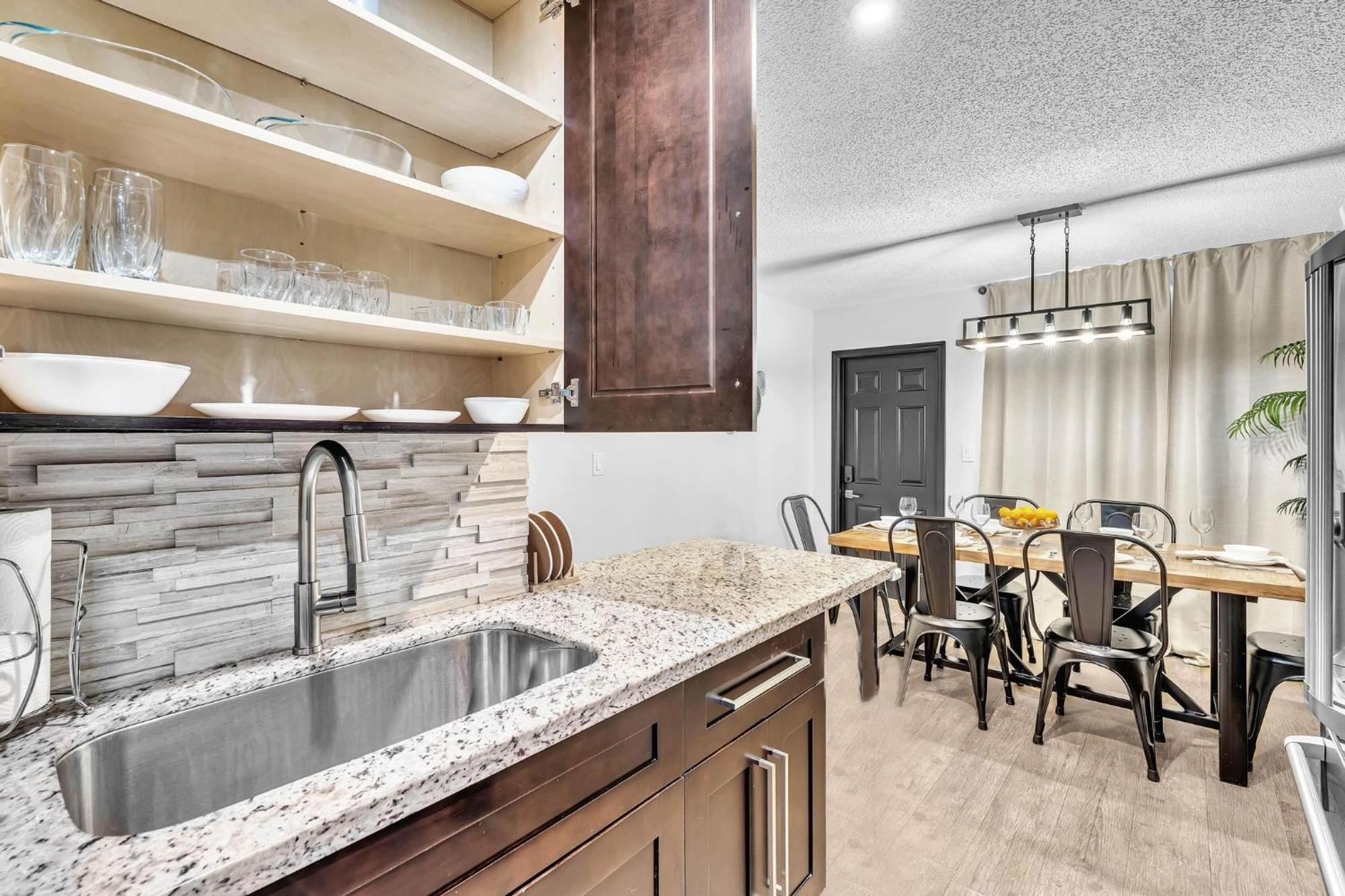 Estelo'S Place - Modern Townhouse With King Bed, Only 5 Min From The Airport! Miami Luaran gambar